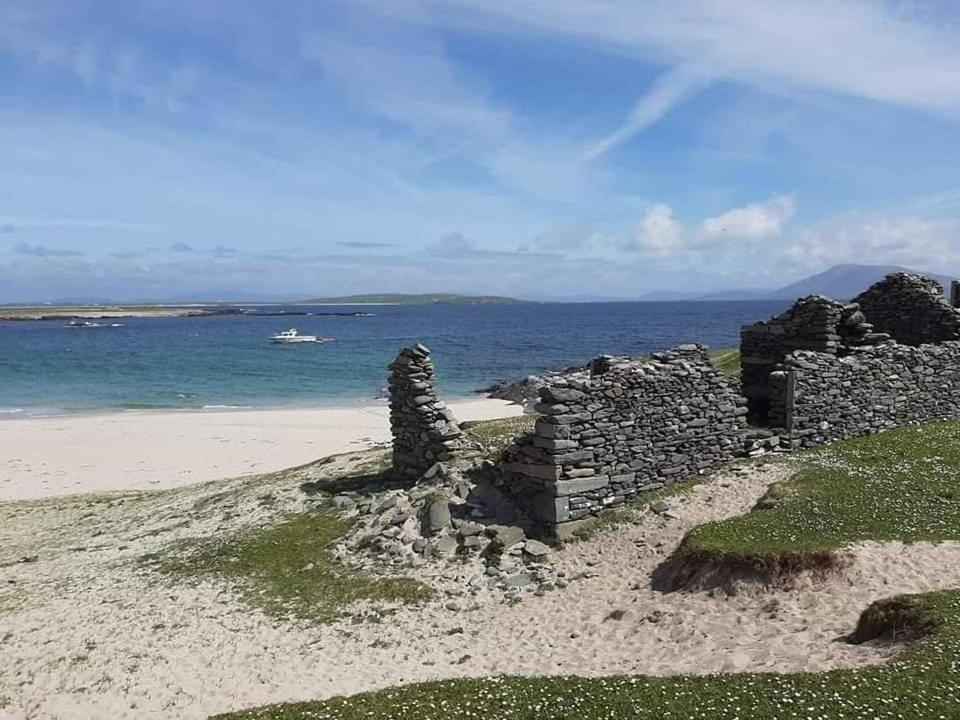 Bru Chlann Lir Bed & Breakfast Belmullet Bagian luar foto