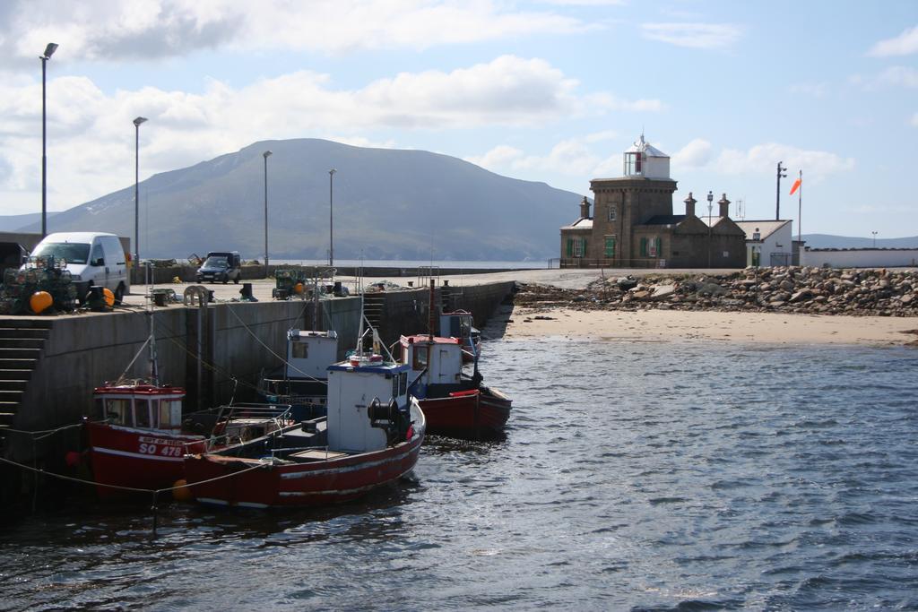 Bru Chlann Lir Bed & Breakfast Belmullet Bagian luar foto