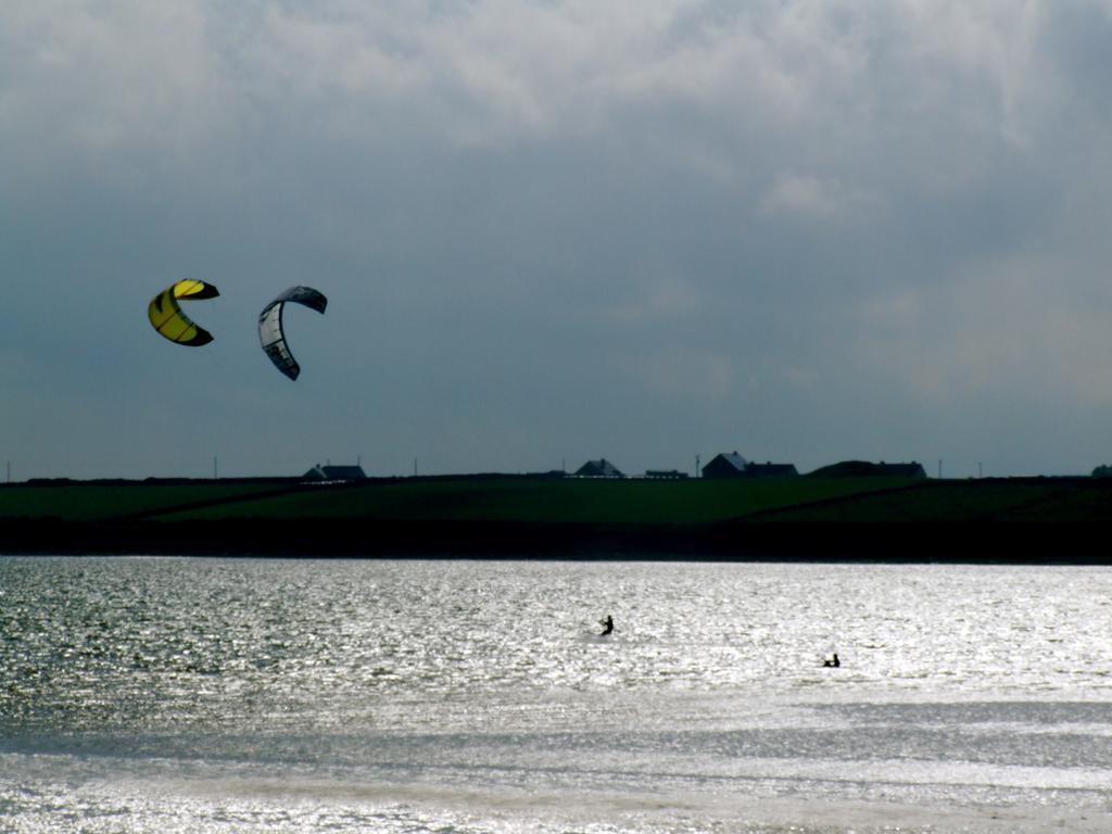 Bru Chlann Lir Bed & Breakfast Belmullet Bagian luar foto